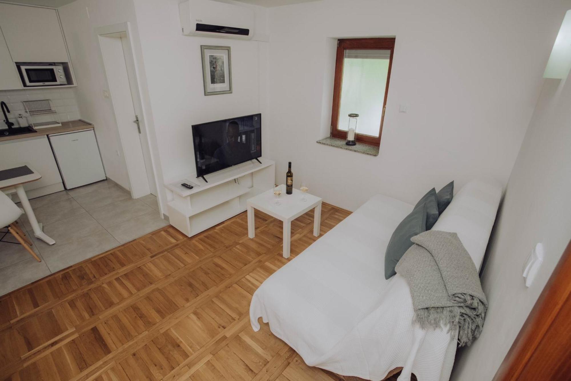 Apartments Peric - Zupanja Zewnętrze zdjęcie